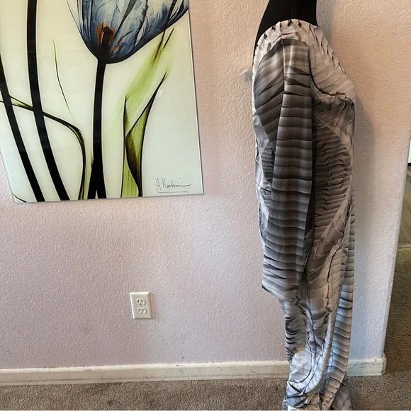 New jumpsuit size XL - Picture 3 of 5